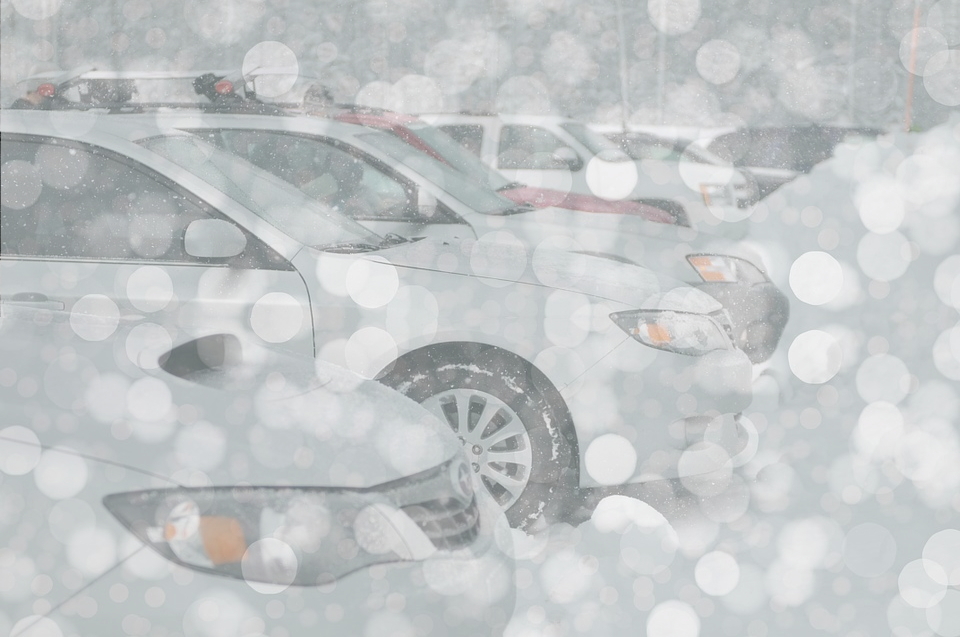 Cars and Severe Winter Weather Warnings